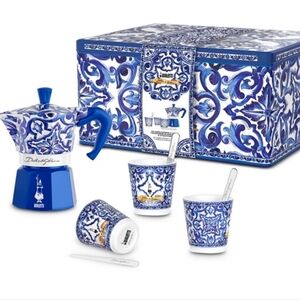 Bialetti and Dolce & Gabbana coffee gift set
